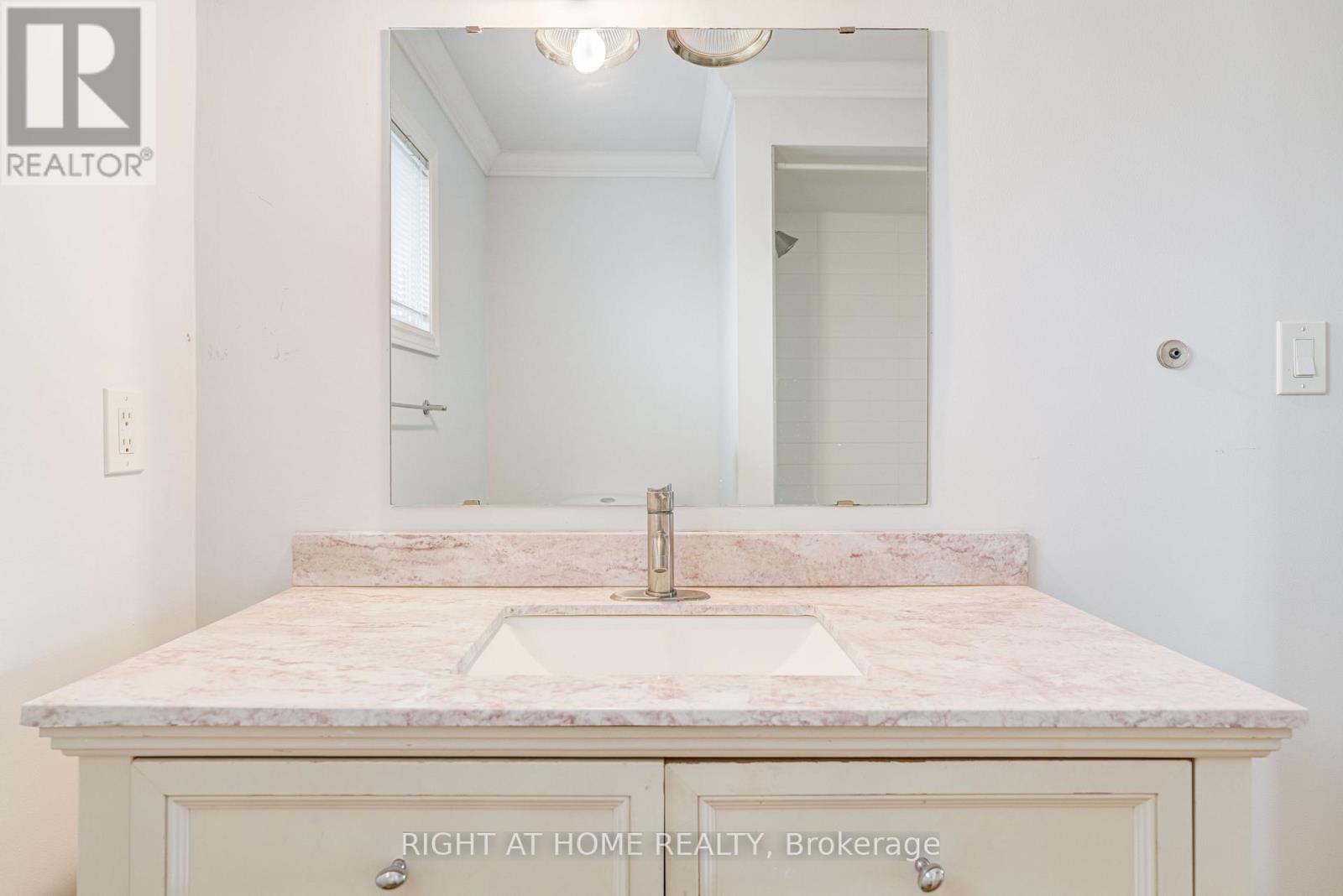 54 WOODSIDE COURT - 27