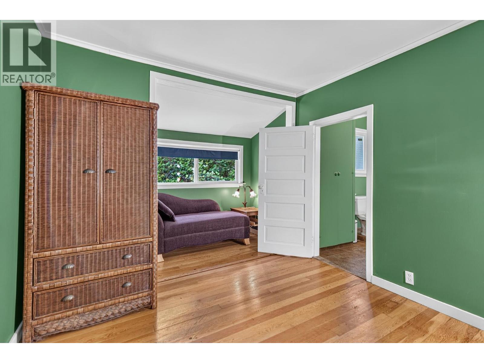 4861 SUNSHINE COAST HIGHWAY, Sechelt