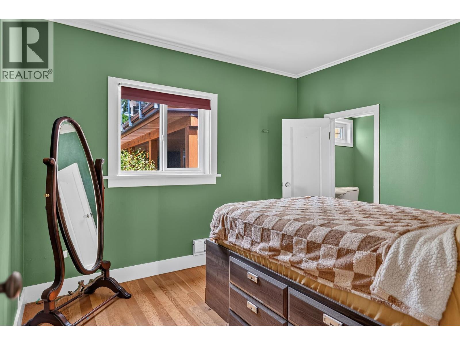 4861 SUNSHINE COAST HIGHWAY, Sechelt