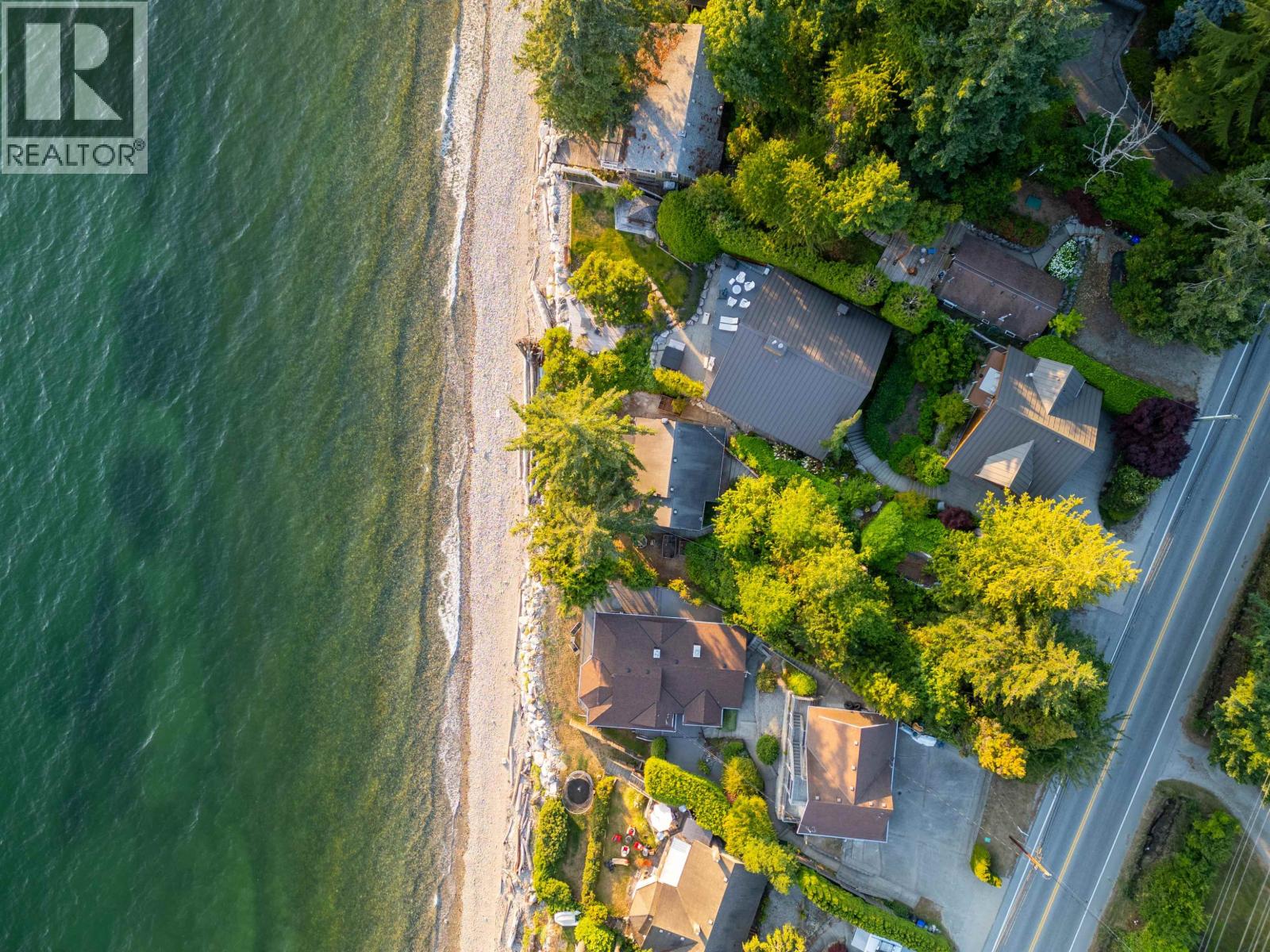 4861 SUNSHINE COAST HIGHWAY, Sechelt