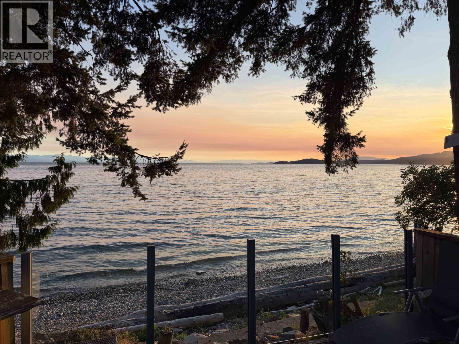 4861 SUNSHINE COAST HIGHWAY, Sechelt
