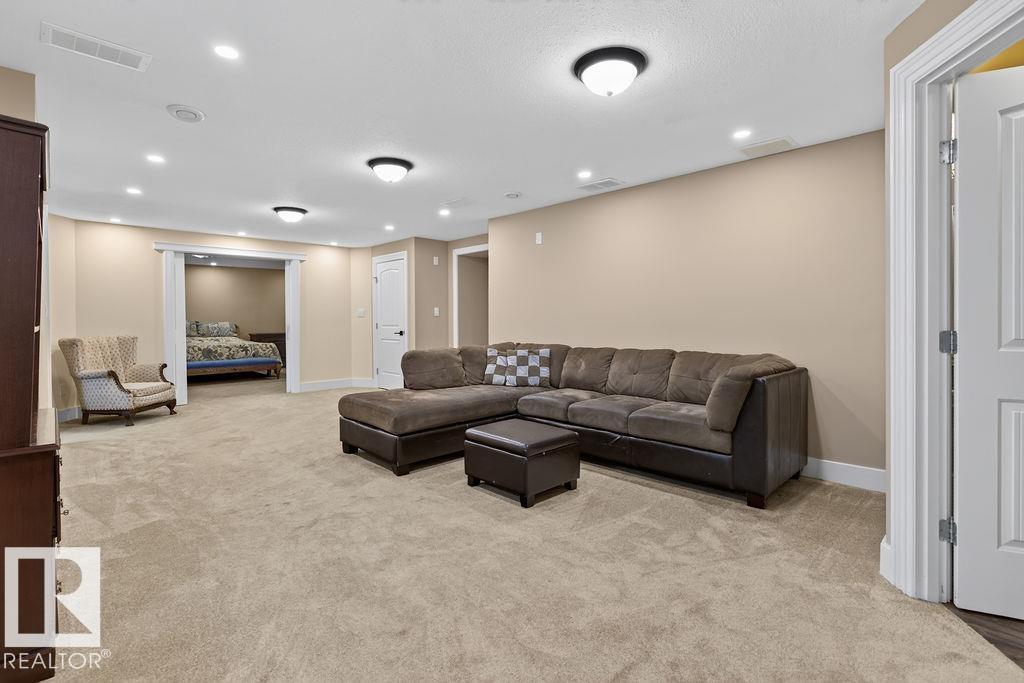 216 WOLF WILLOW RD NW - 34