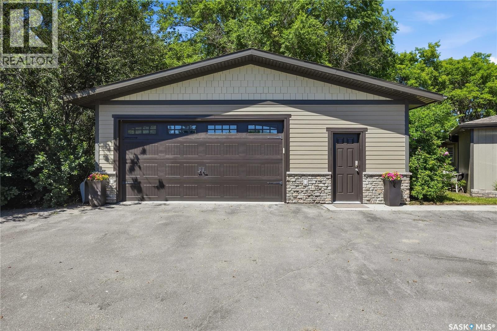 Douglas Acreage at White City - 83