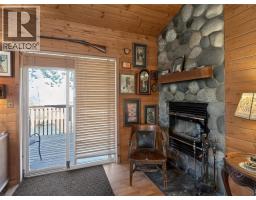 Living room - 4189 Mickey Frontage Road, Cache Creek, BC V0K1H1 Photo 6