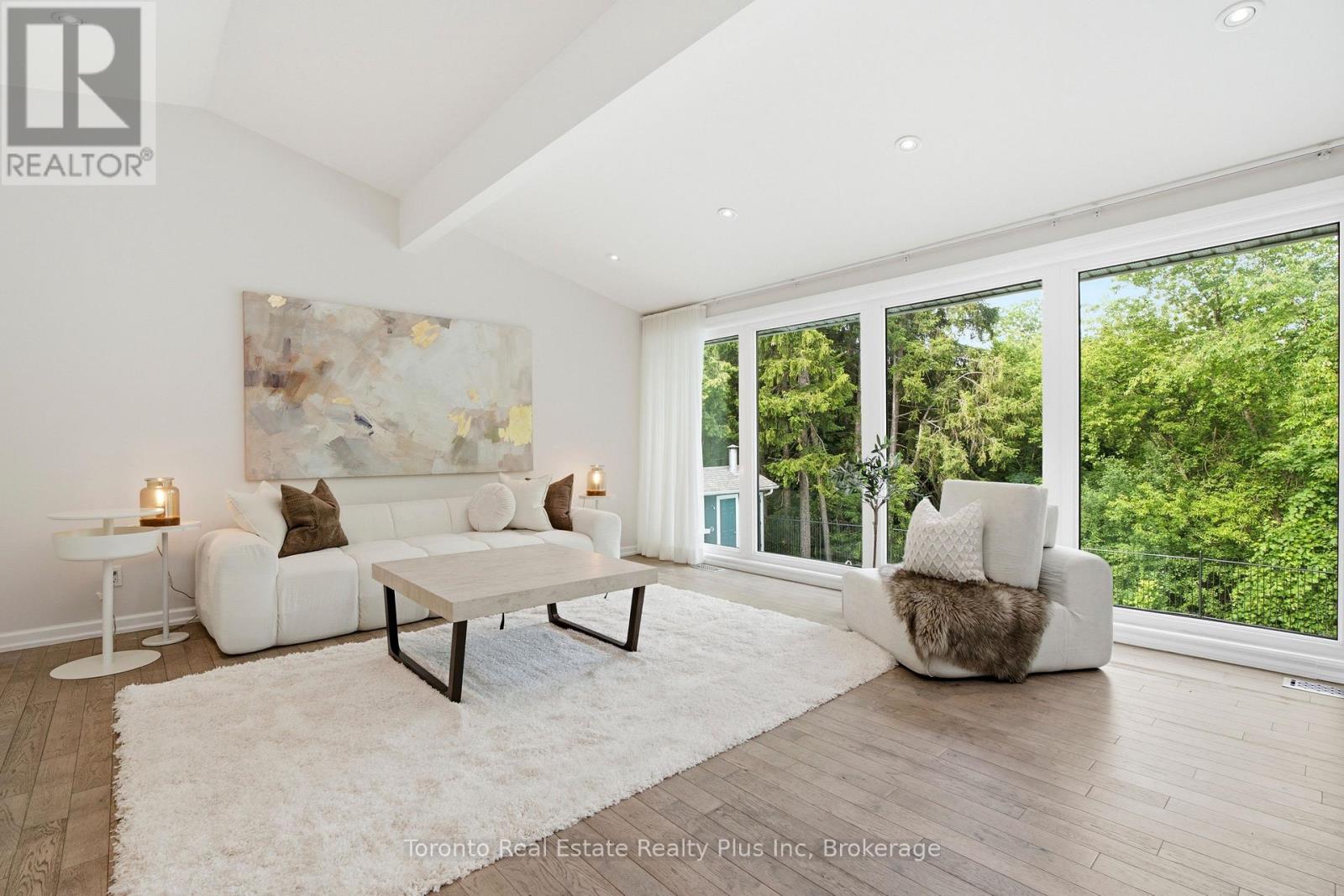 39 DOVE LANE - Image 10