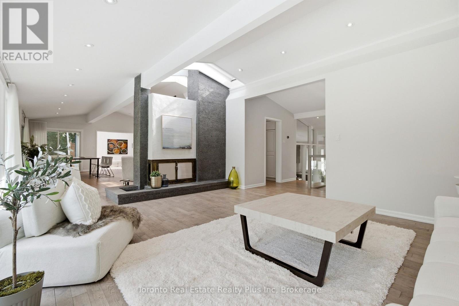 39 DOVE LANE - Image 12
