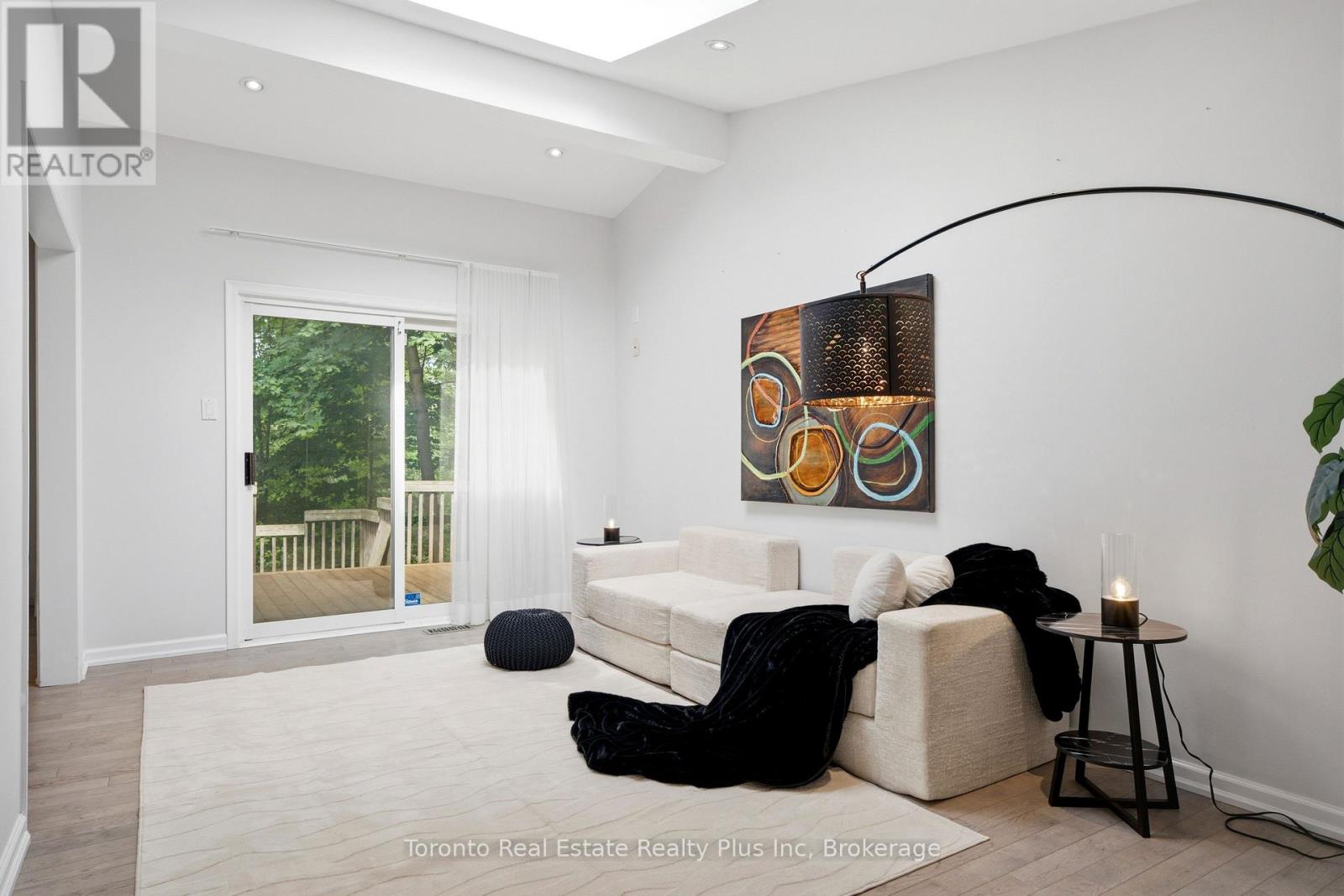 39 DOVE LANE - Image 21