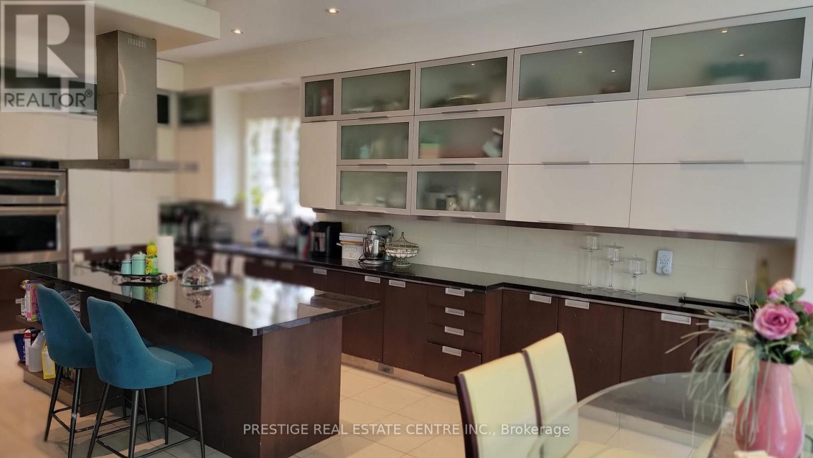 1527 STEWART CRESCENT - 8