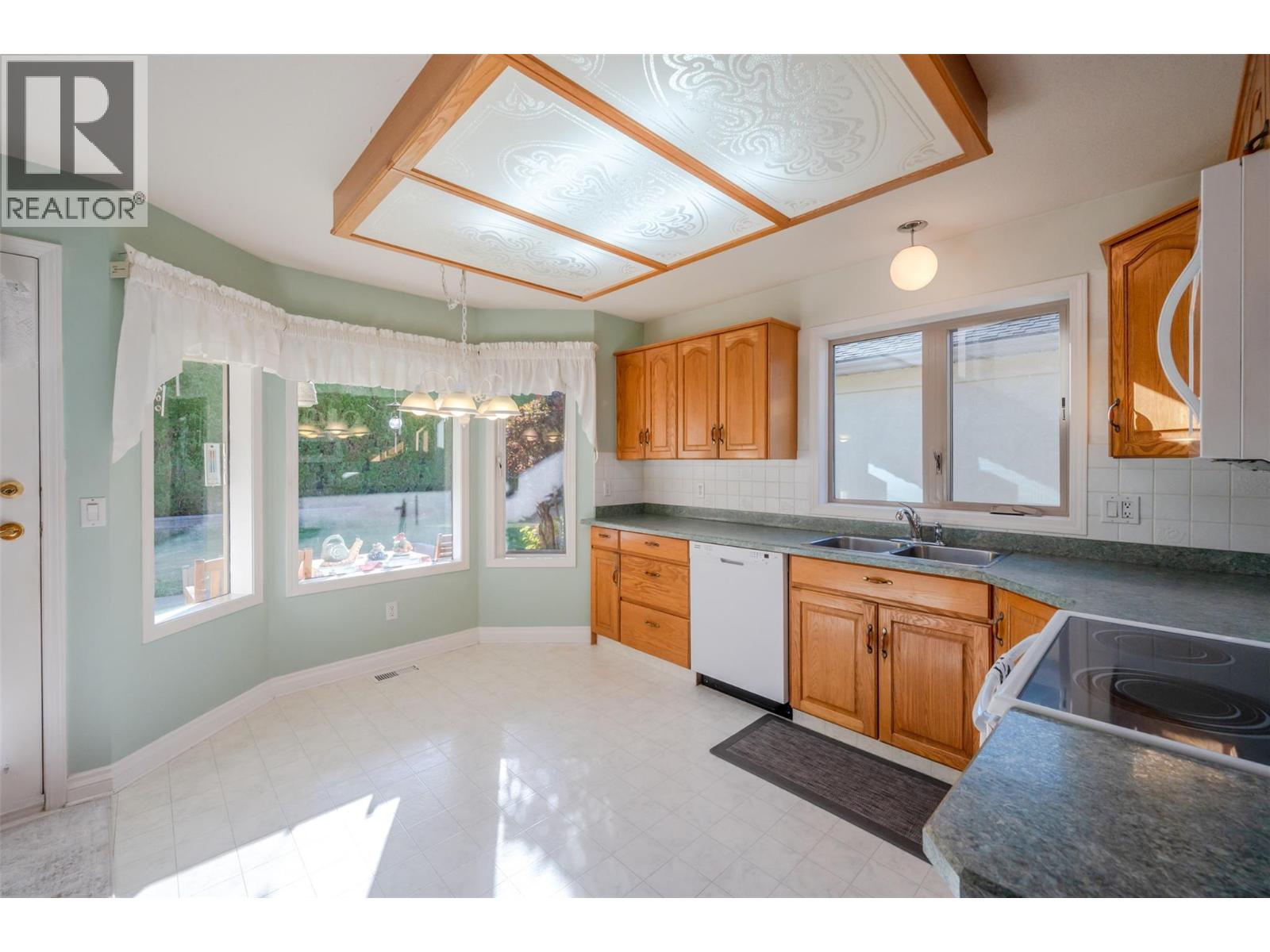 53 3333 South Main Street, Penticton