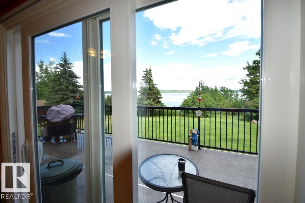 618 Churchill Park Road - 18