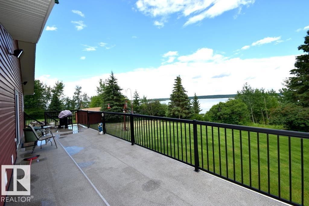 618 Churchill Park Road - 27