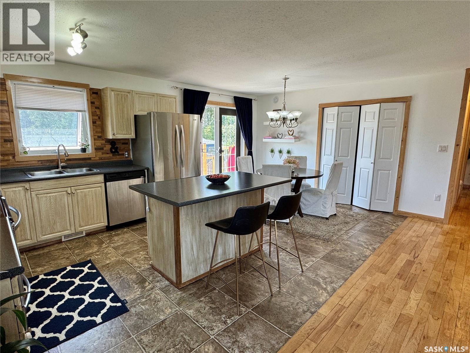 908 Thompson CRESCENT - 10