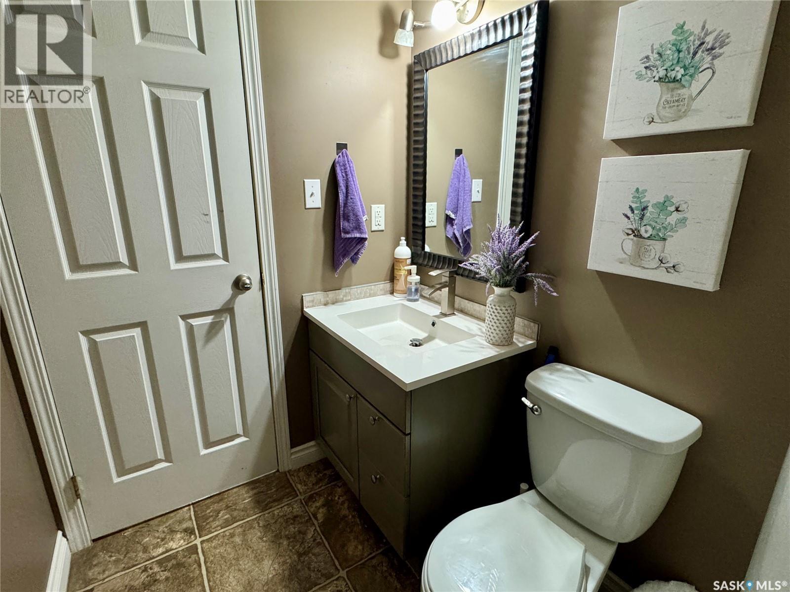 908 Thompson CRESCENT - 34