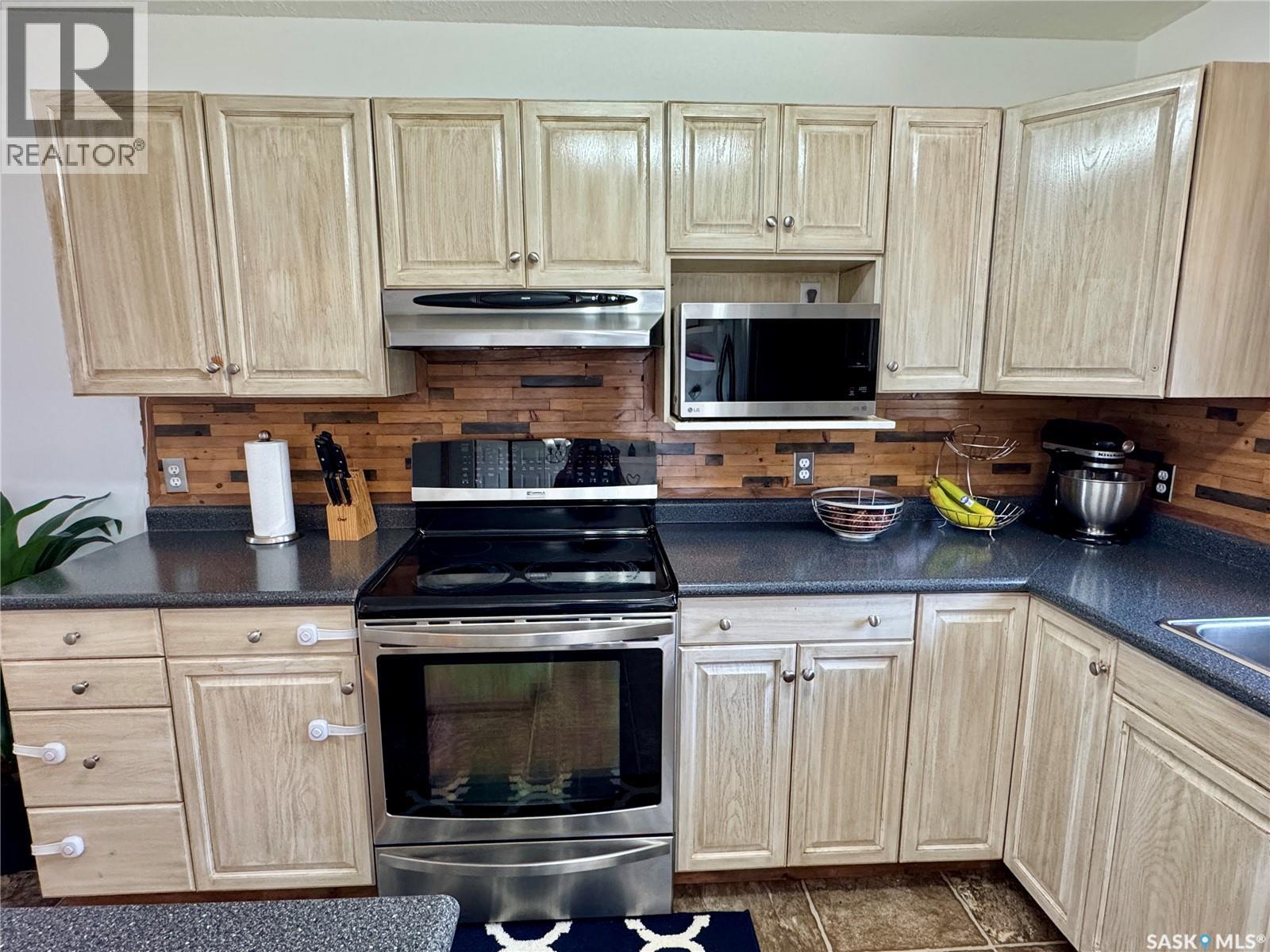 908 Thompson CRESCENT - 4
