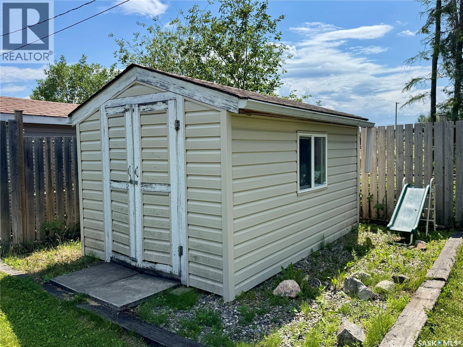 908 Thompson CRESCENT - 44
