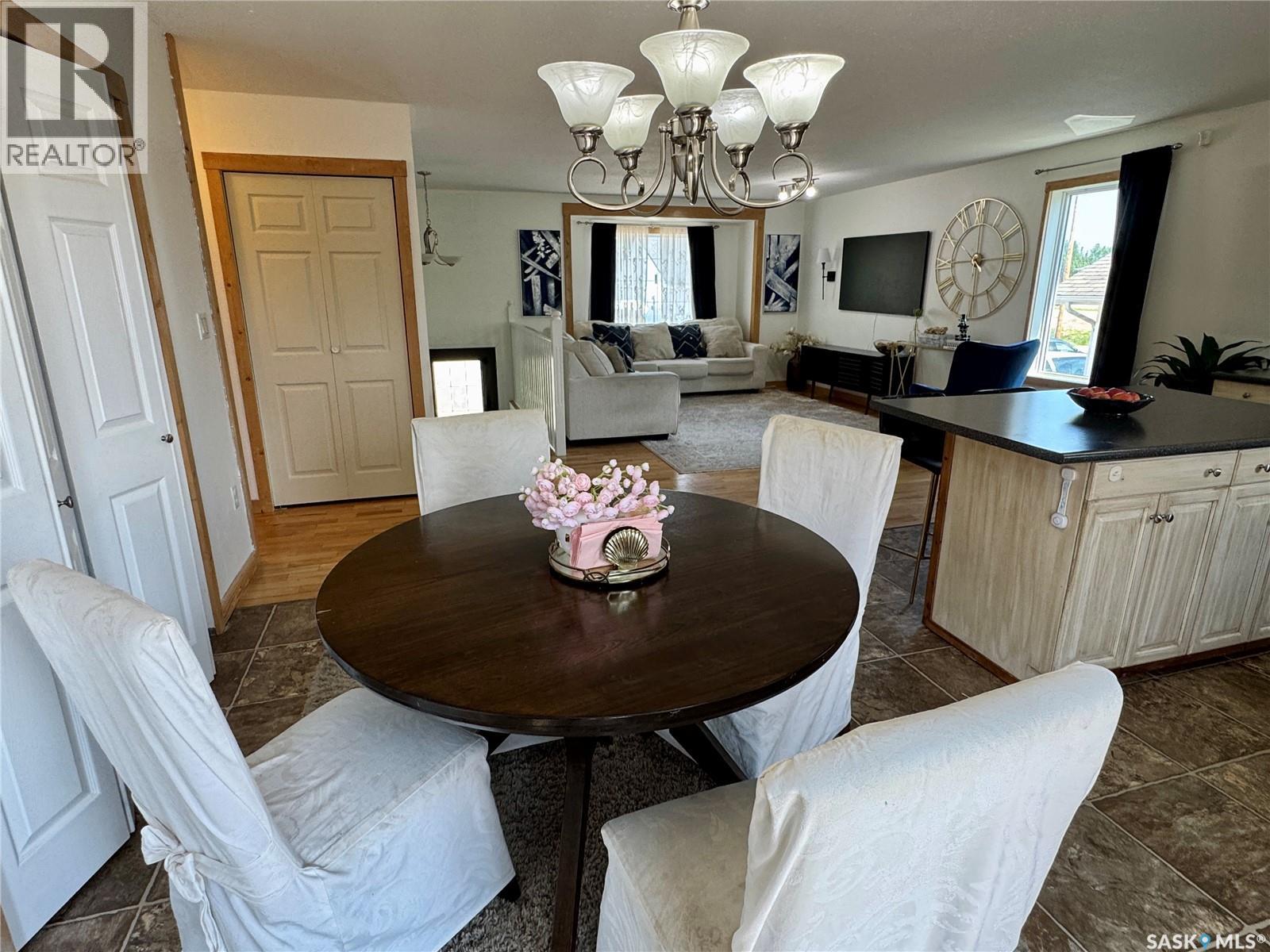 908 Thompson CRESCENT - 8