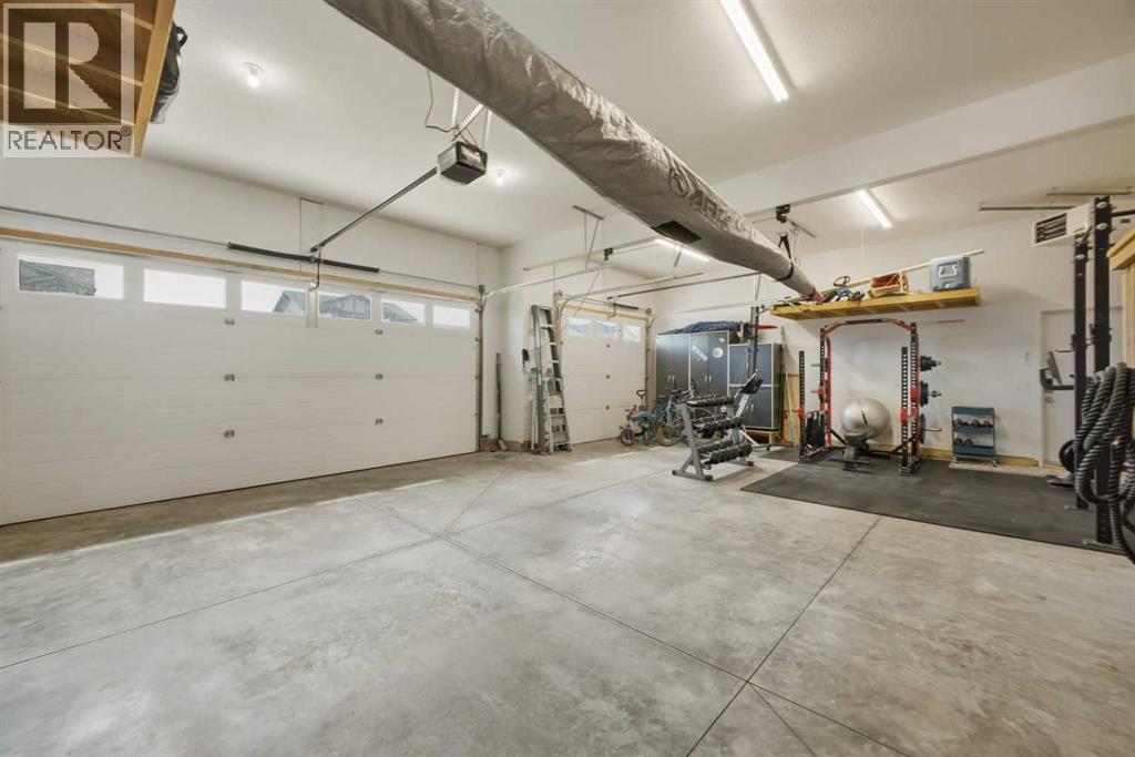 10 Viceroy Crescent - 34