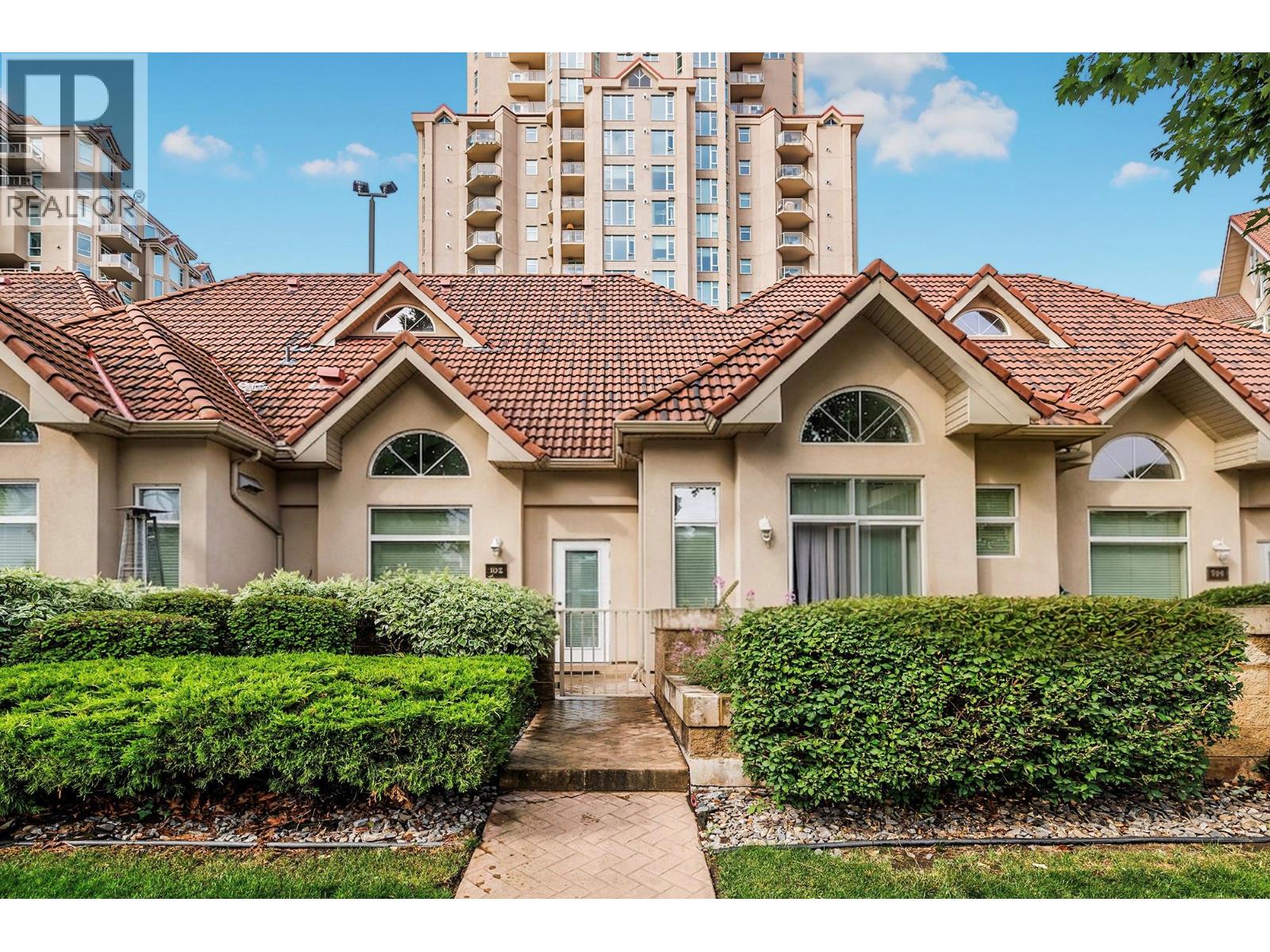 1128 Sunset Drive Unit# 102
