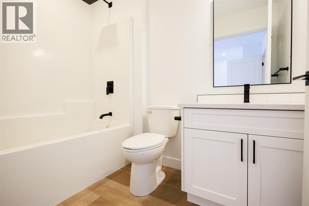#5-3302 EBY Street, Terrace