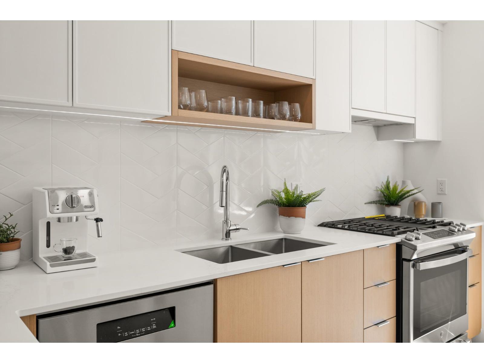 129 2350 165 STREET, Surrey