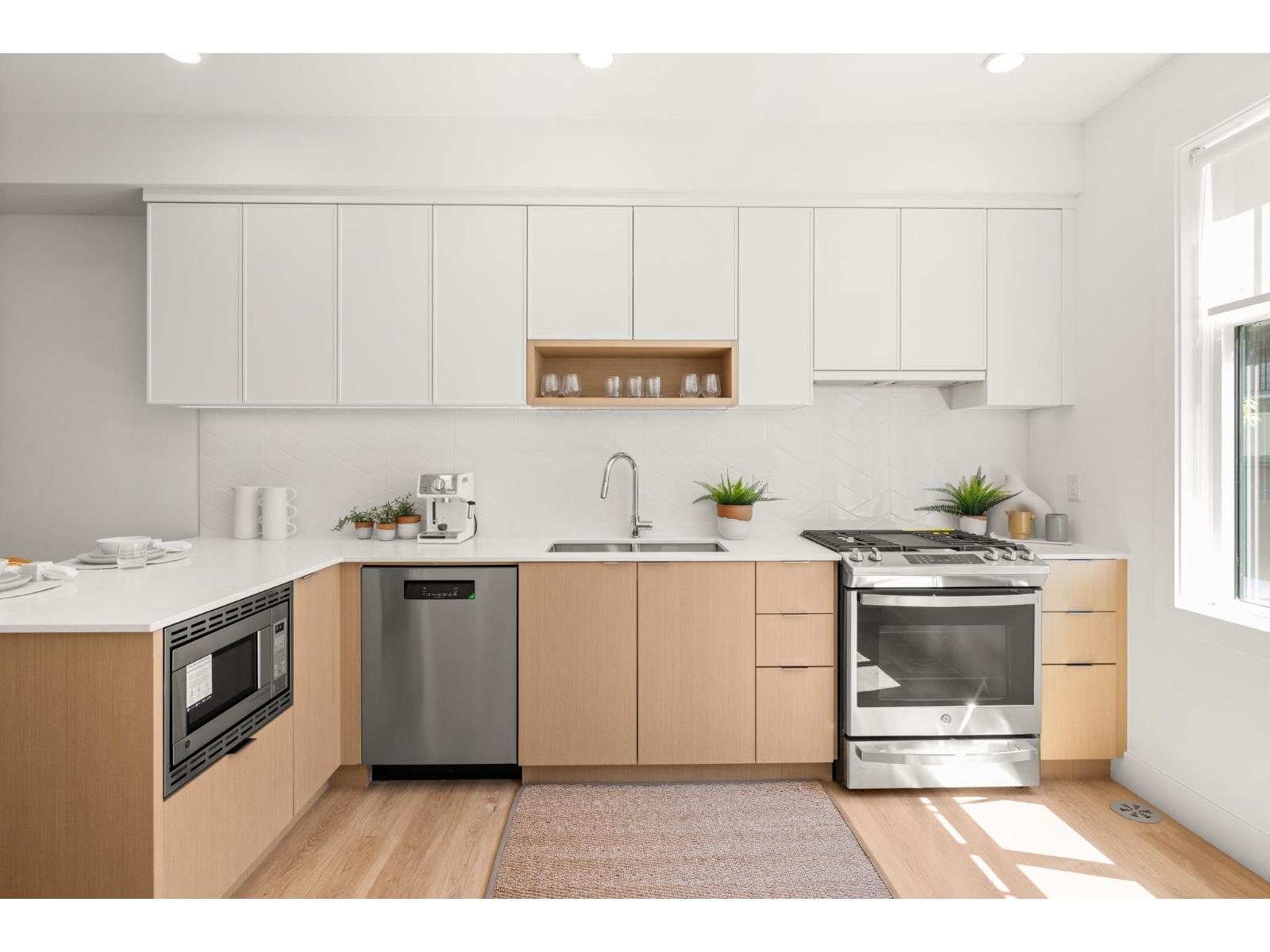 129 2350 165 STREET, Surrey