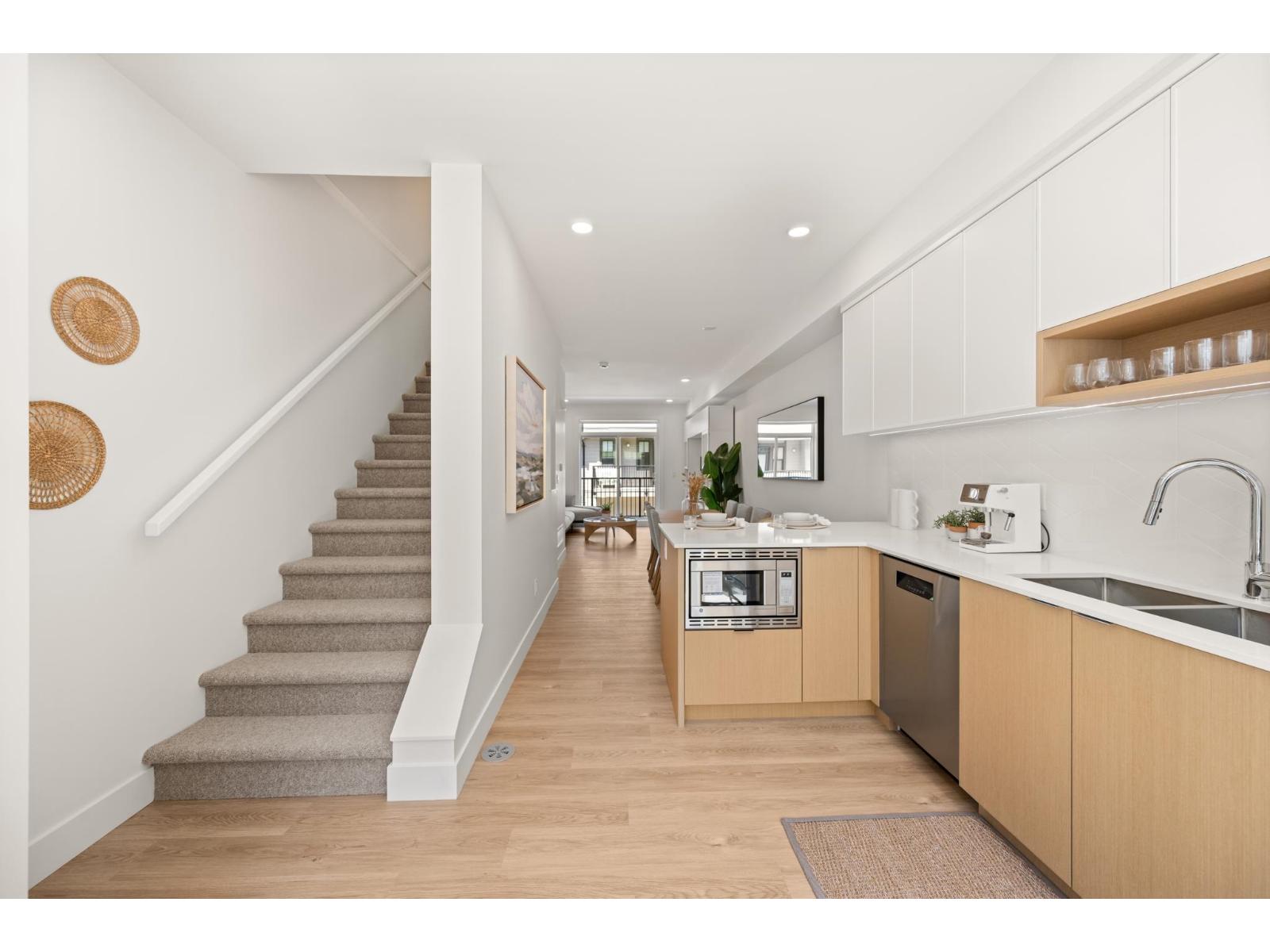 129 2350 165 STREET, Surrey