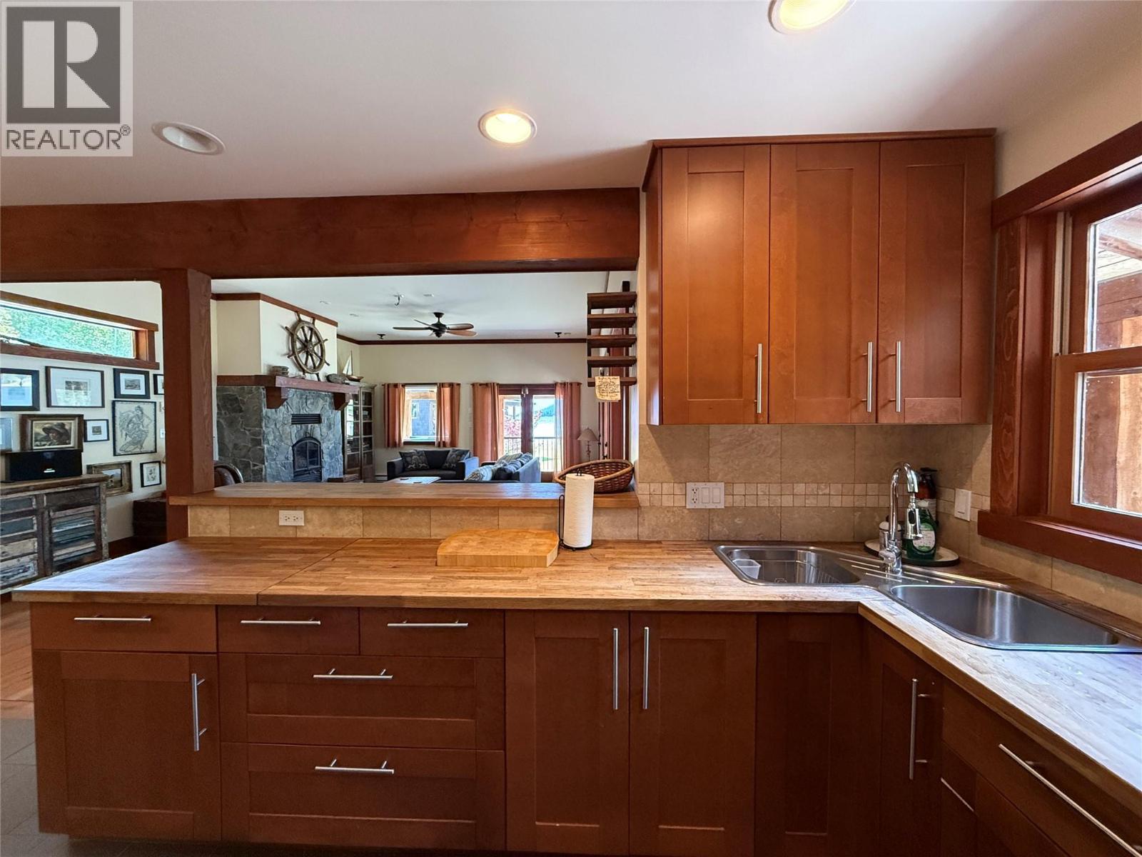 113 Kootenay Lake Road - 22