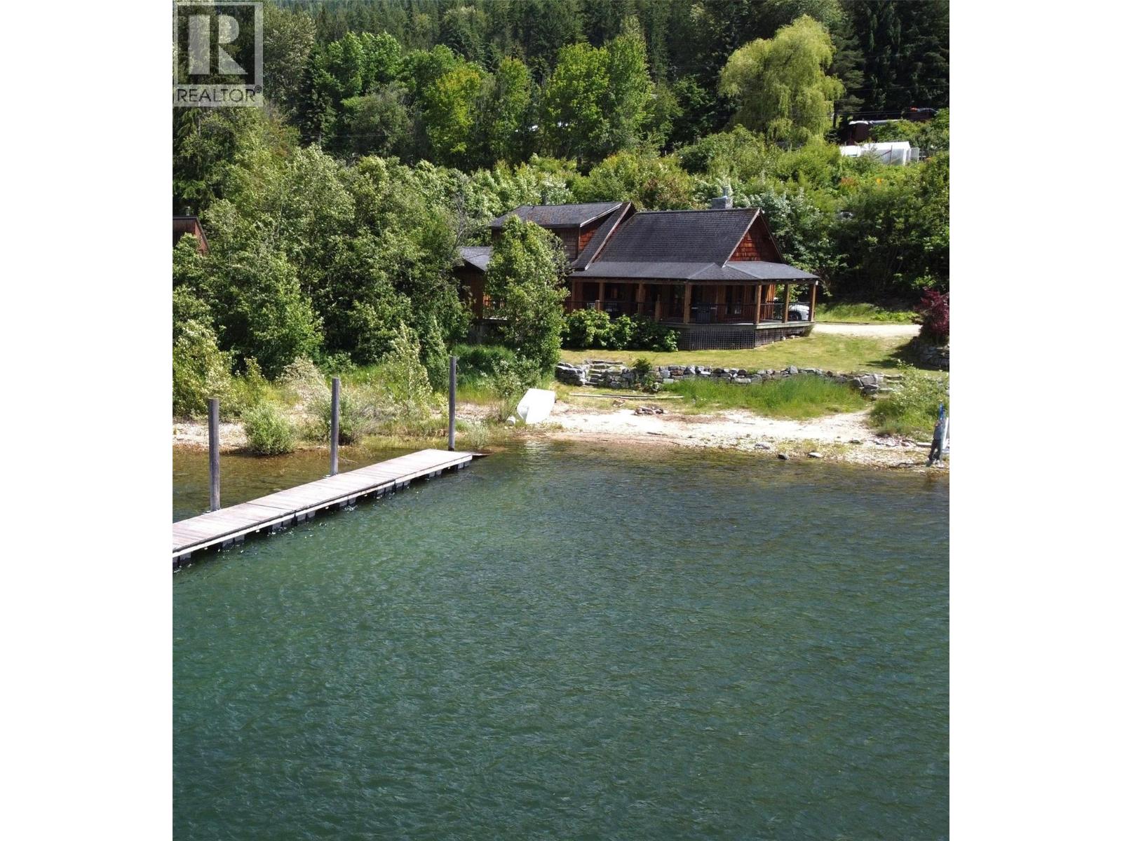 113 Kootenay Lake Road - 1