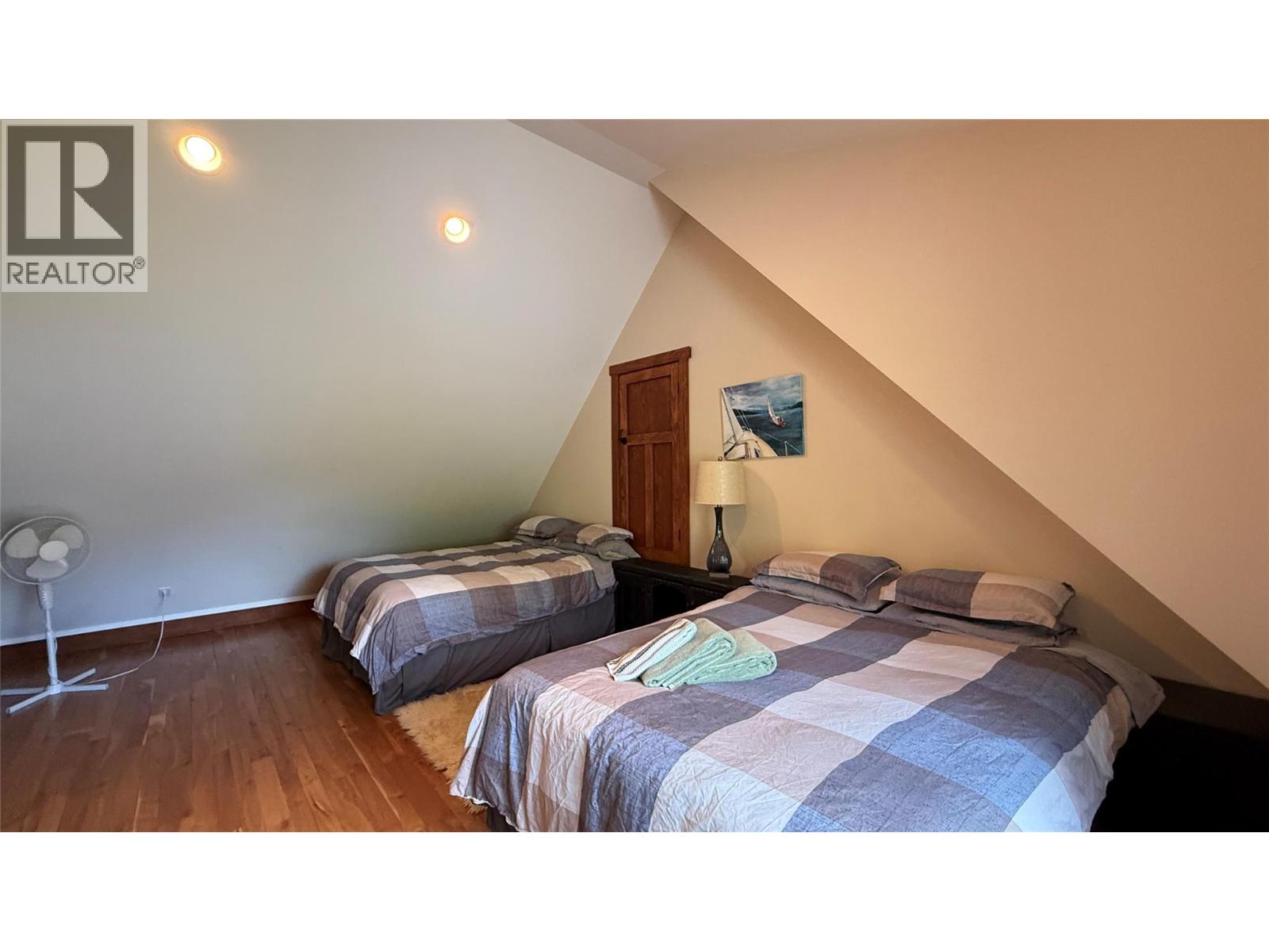 113 Kootenay Lake Road - 34