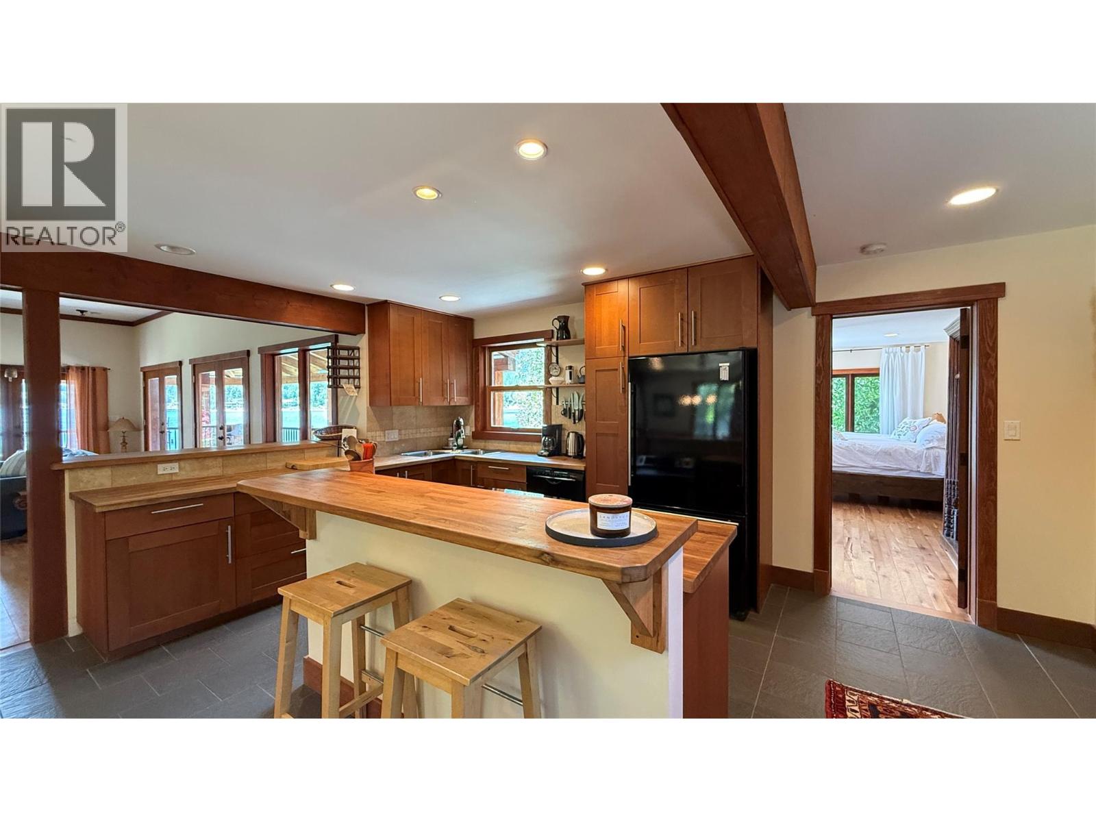113 Kootenay Lake Road - 19