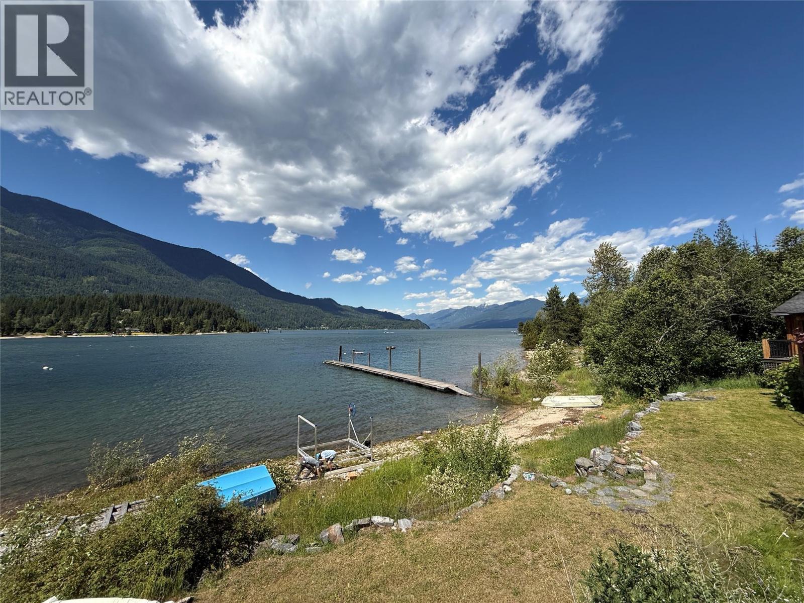 113 Kootenay Lake Road - 3