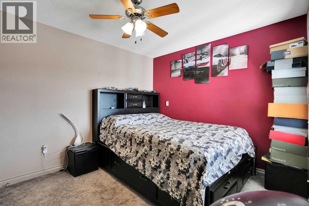 332 Saddlemont Boulevard NE - 25