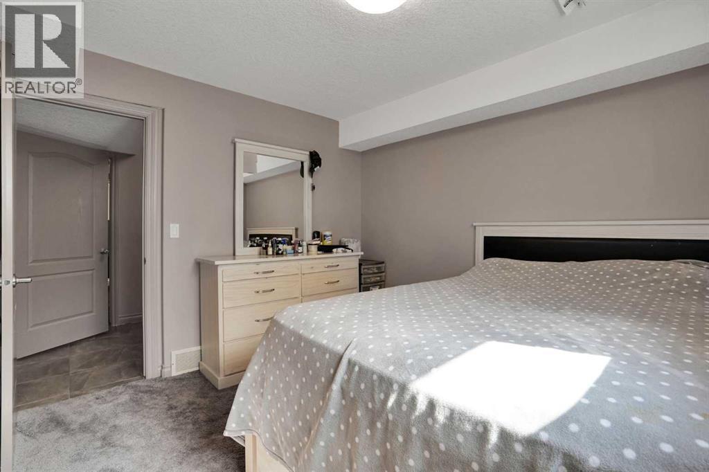 332 Saddlemont Boulevard NE - 31