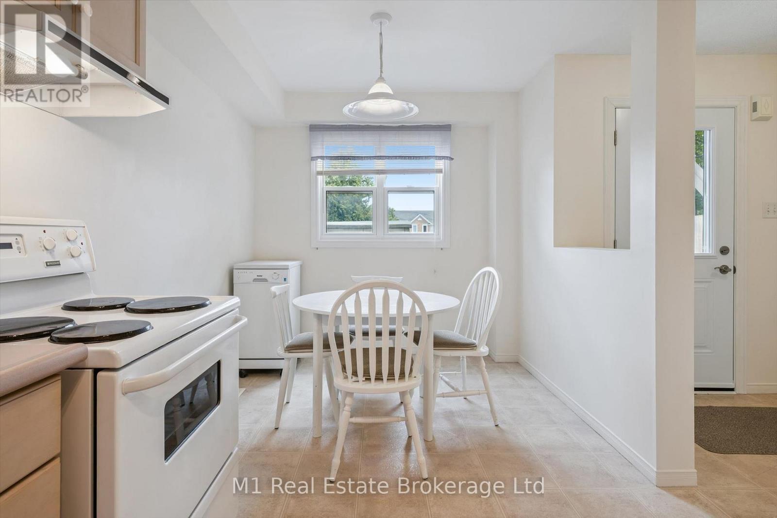 #55 426 GRANGE ROAD - 11