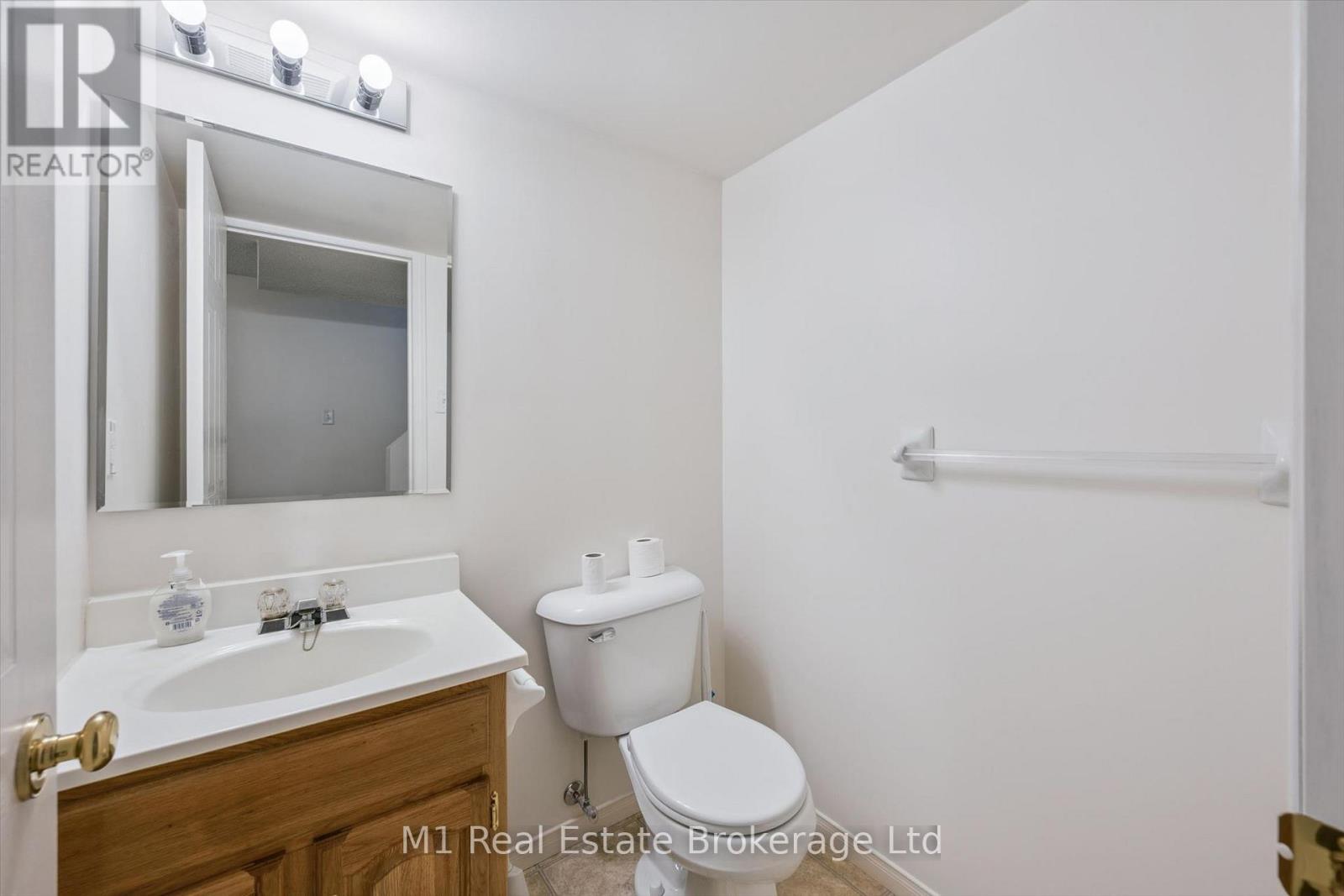 #55 426 GRANGE ROAD - 21