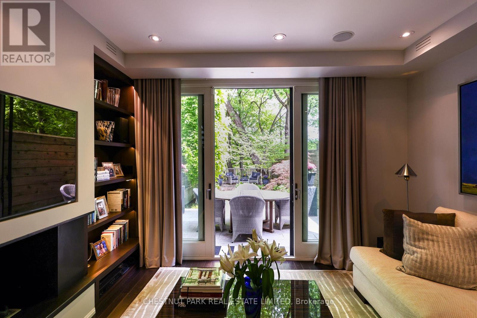 70 SUMMERHILL GARDENS - 12