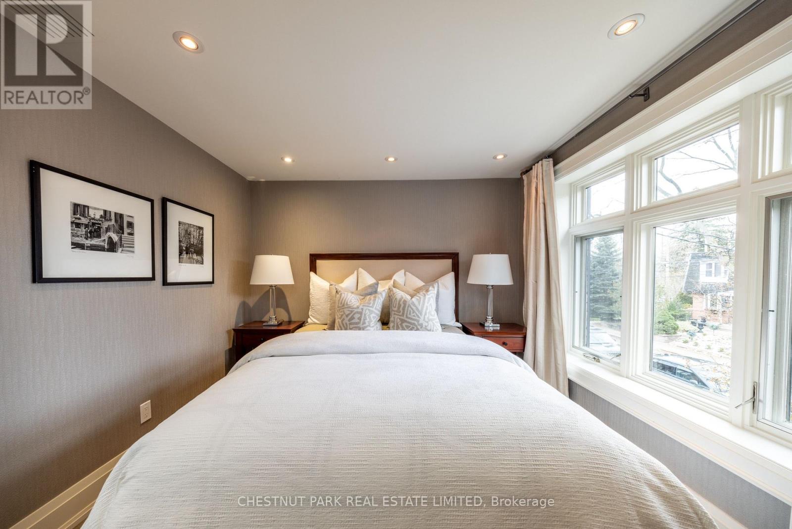 70 SUMMERHILL GARDENS - 21