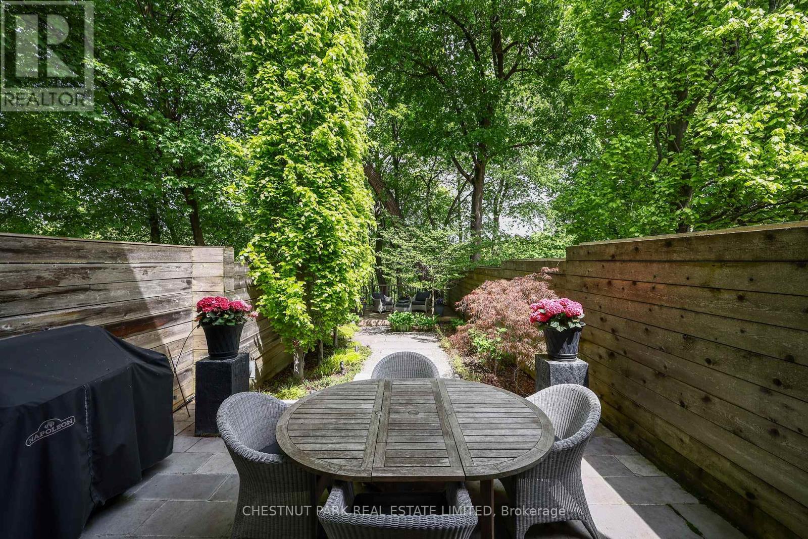 70 SUMMERHILL GARDENS - 28