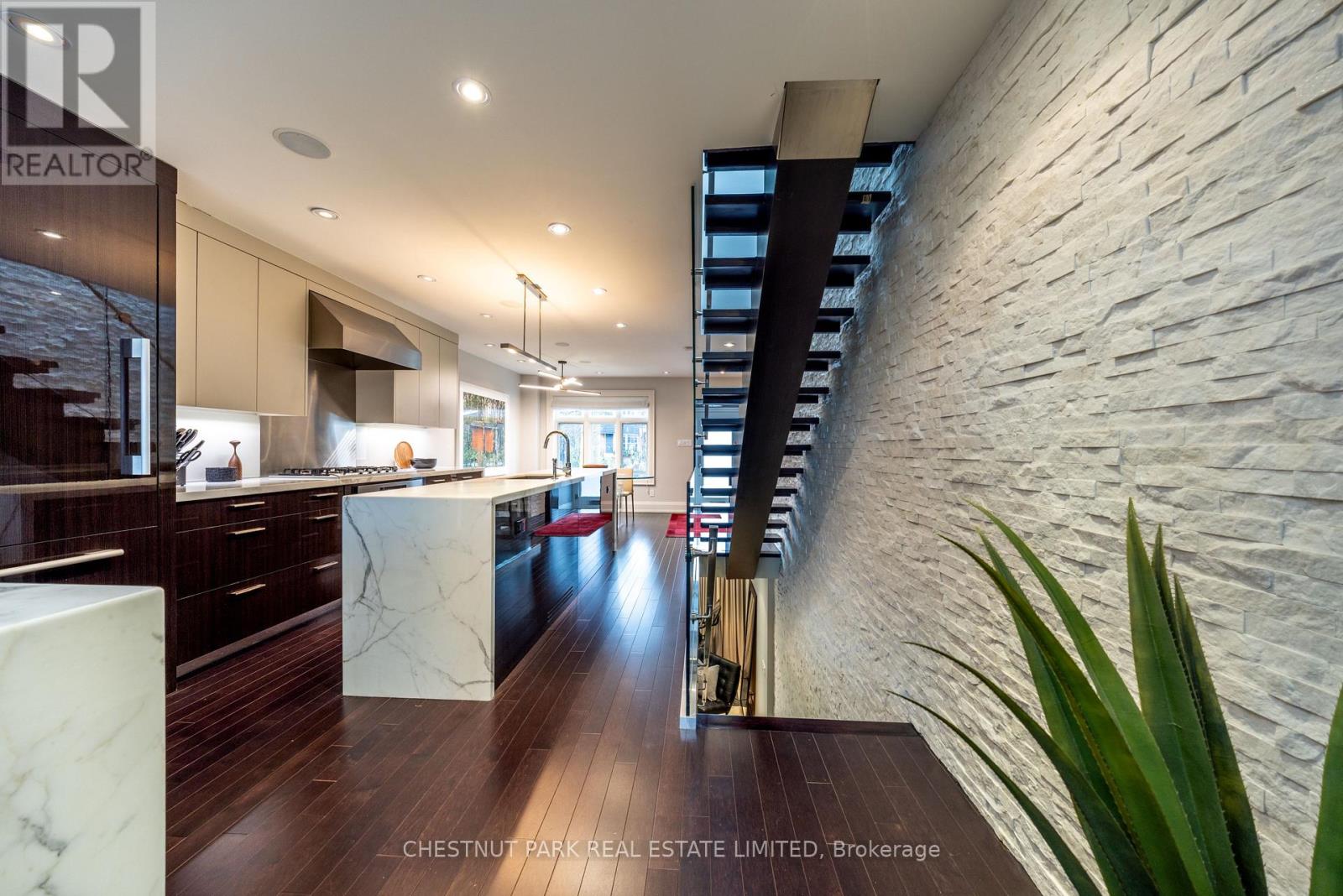 70 SUMMERHILL GARDENS - 8