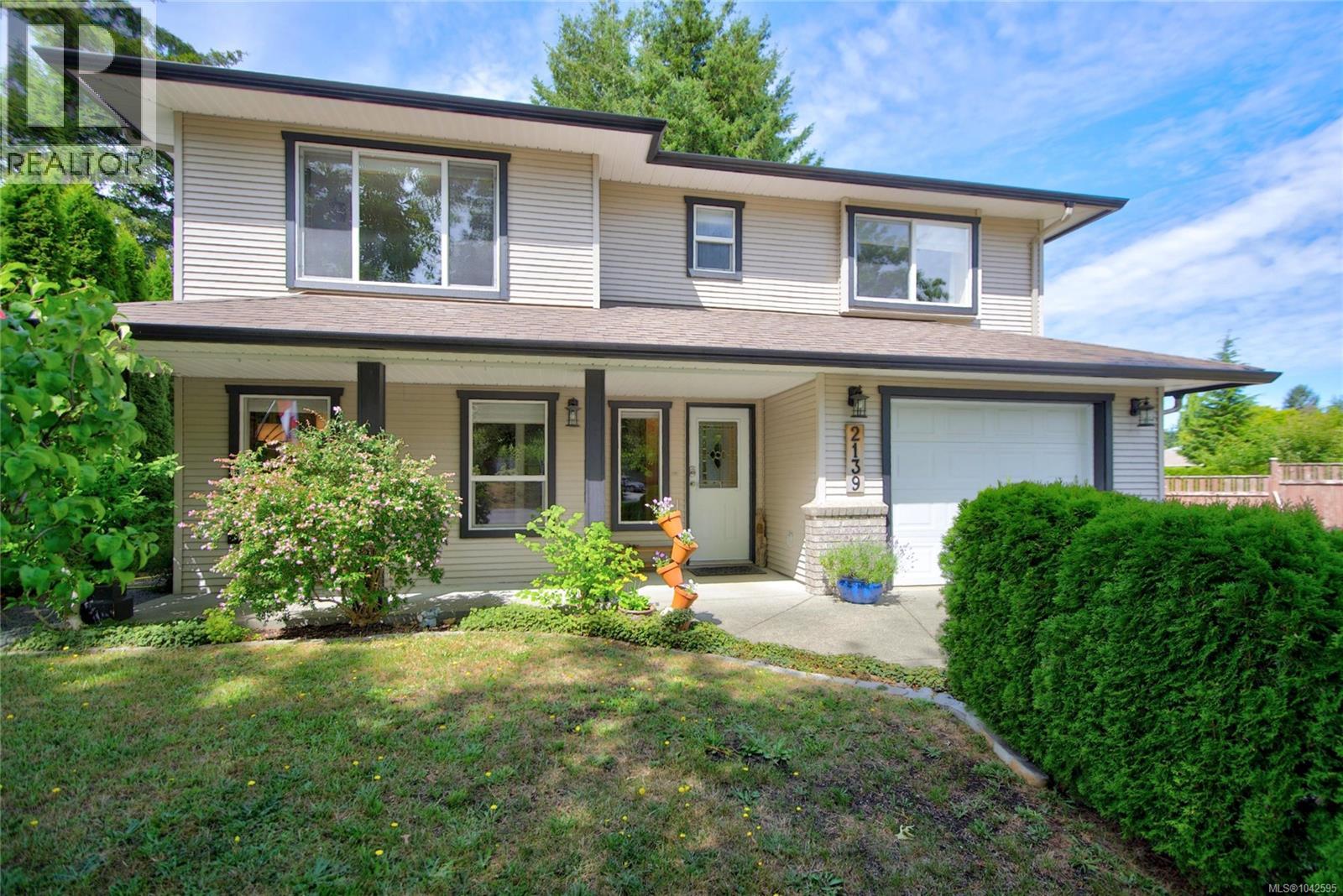 2139 Stirling Pl, Courtenay