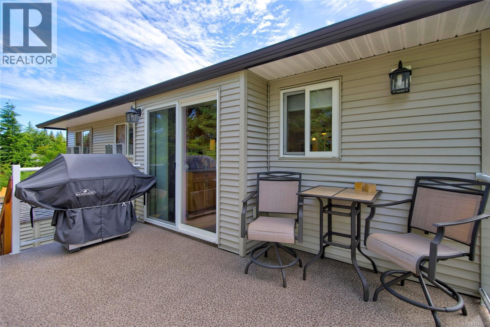 2139 Stirling Pl, Courtenay