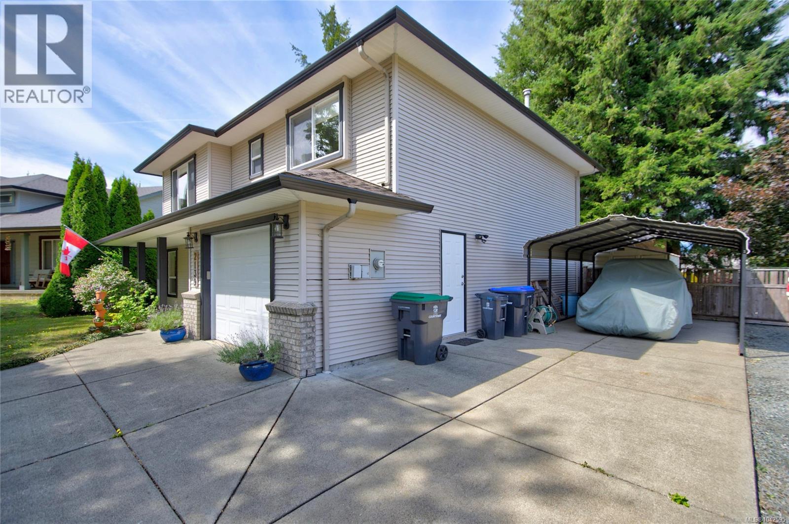 2139 Stirling Pl, Courtenay