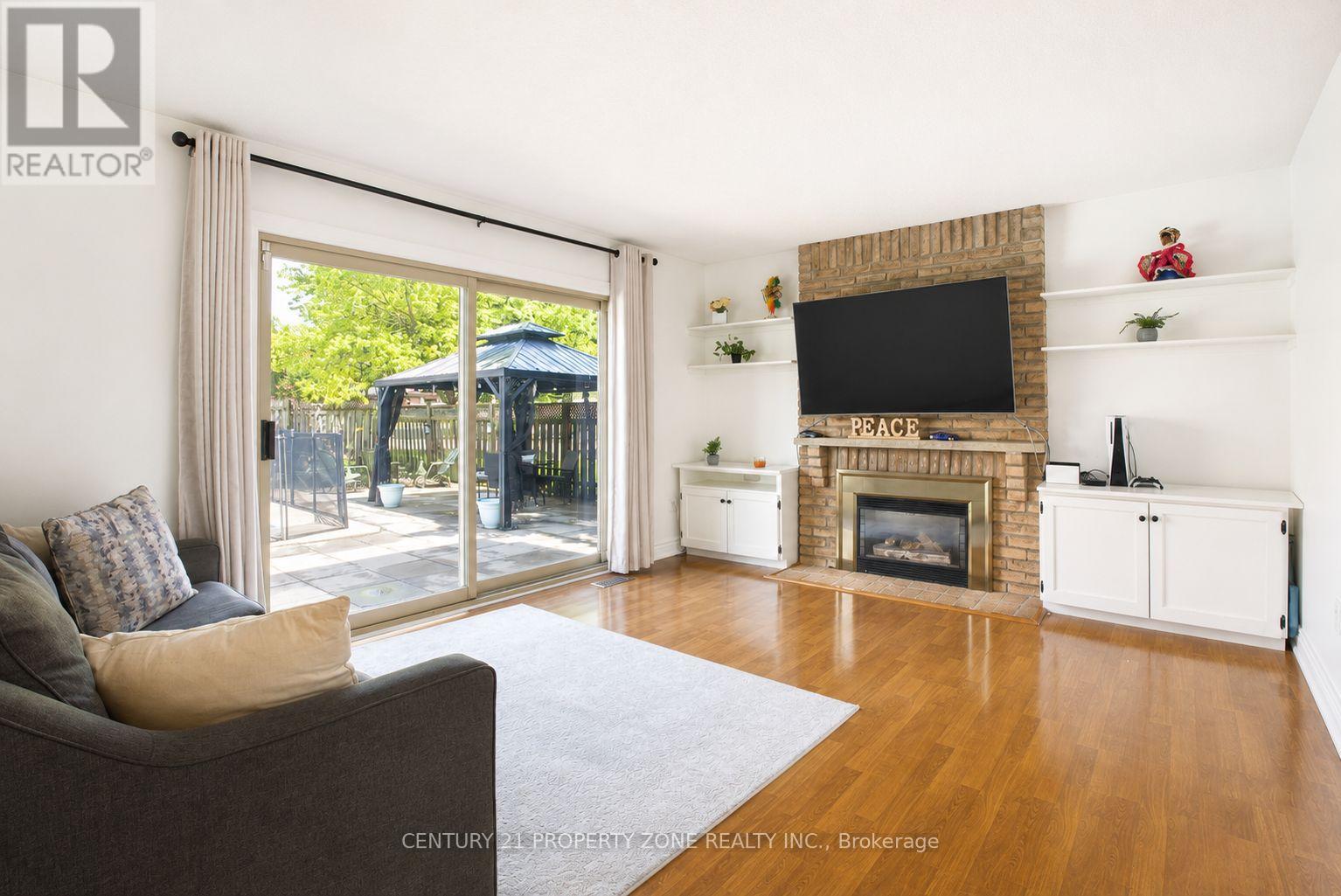 27 MADRID CRESCENT N - 14