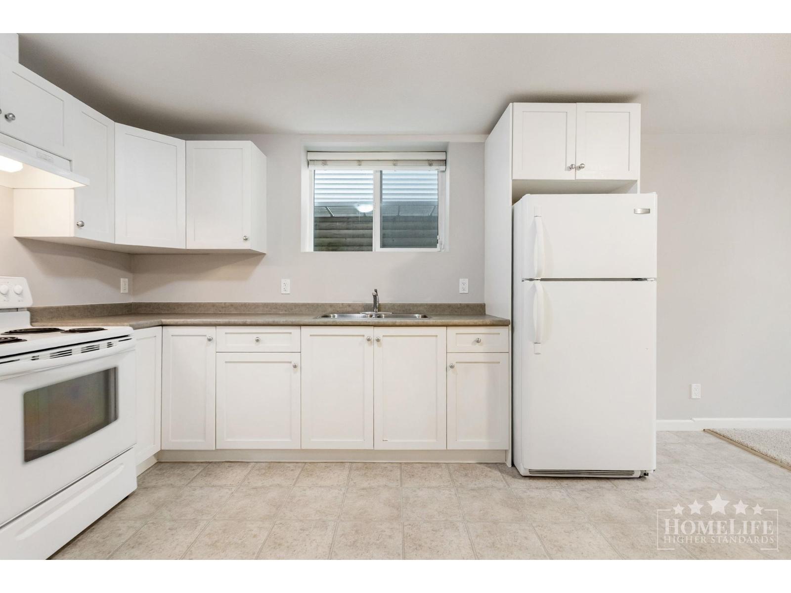 Basement 18864 68 AVENUE, Surrey