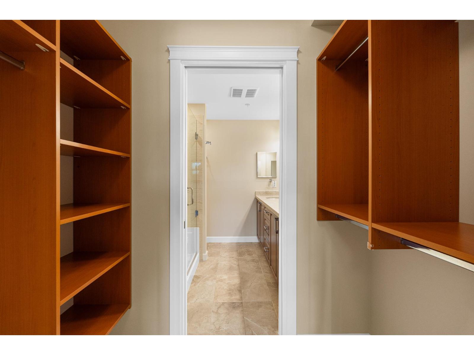 302 8561 203A STREET, Langley