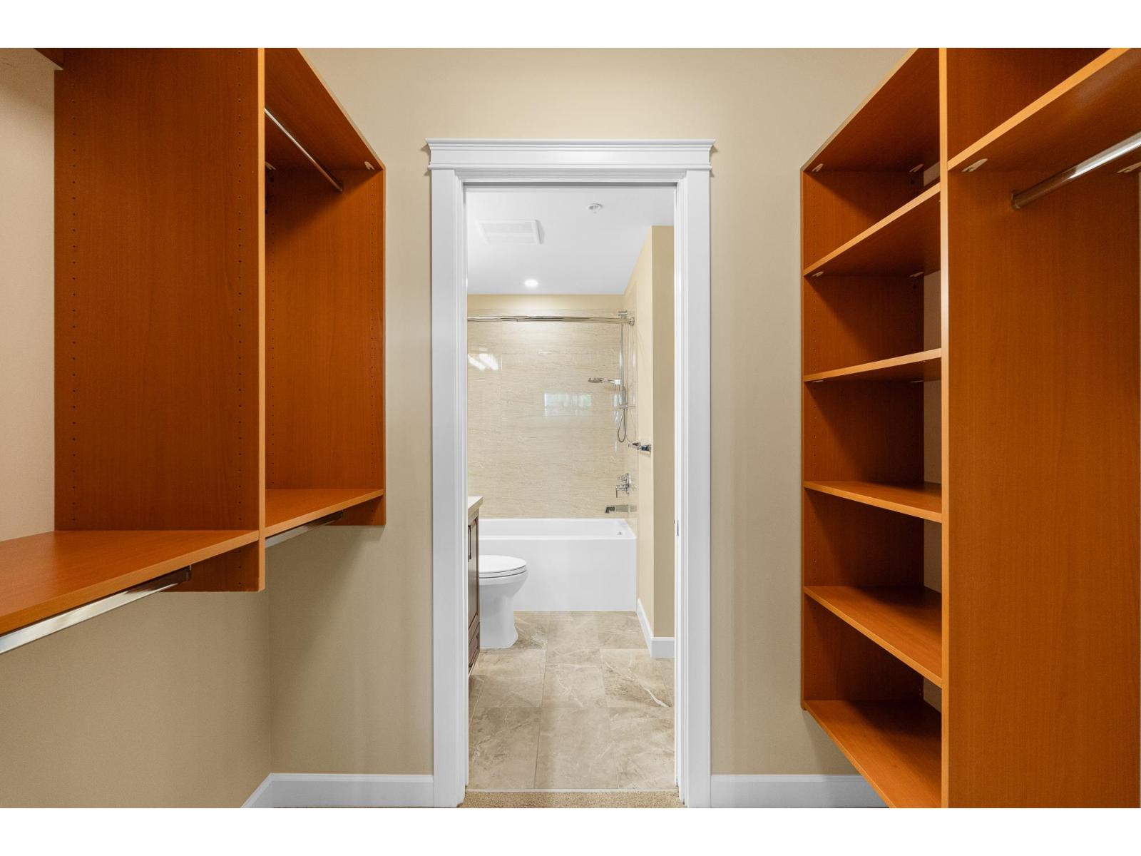 302 8561 203A STREET, Langley