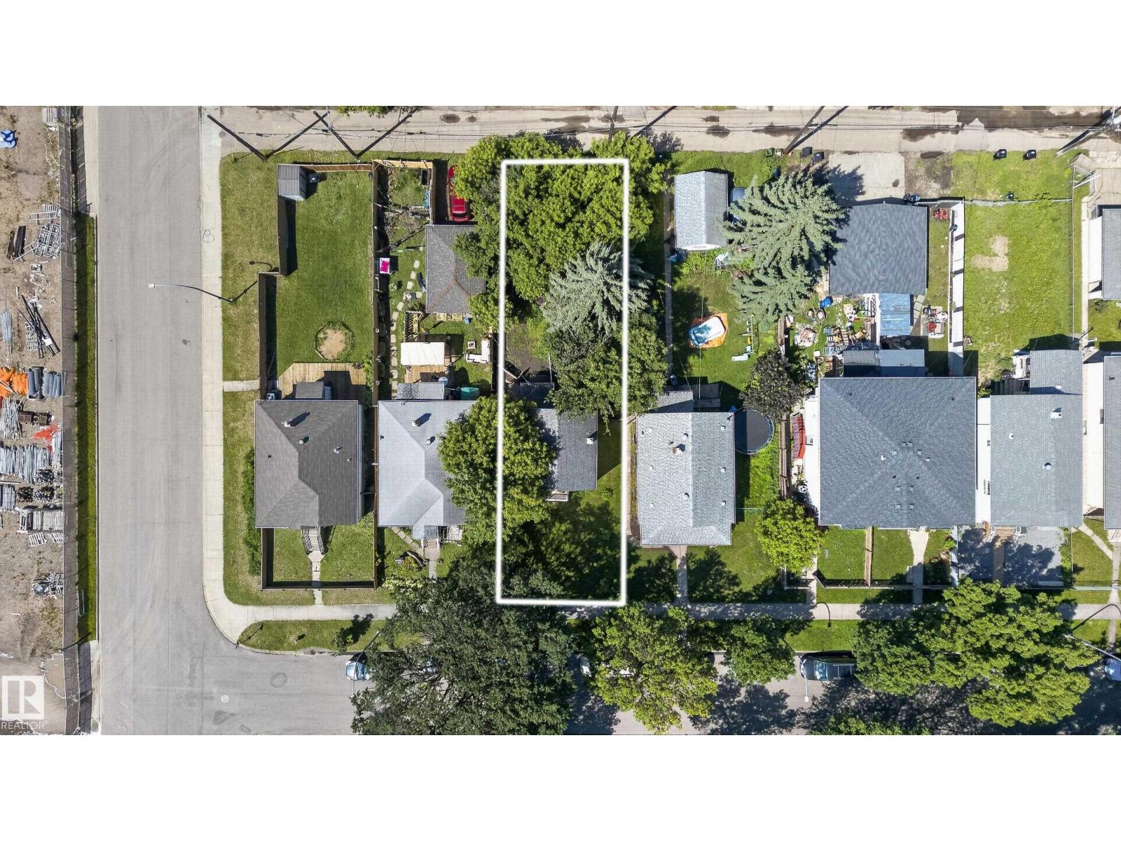 11708 79 ST NW - 23