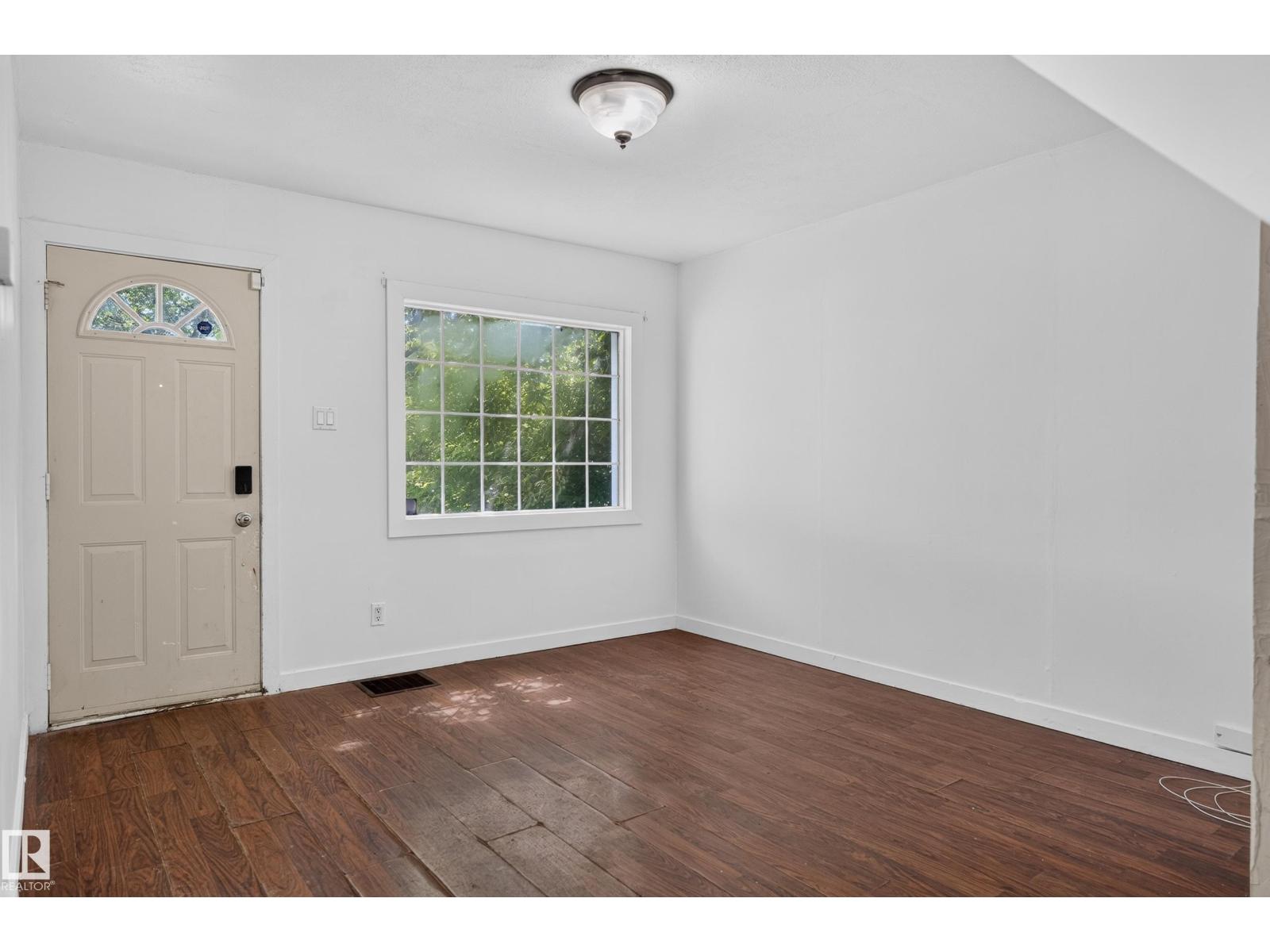 11708 79 ST NW - 3
