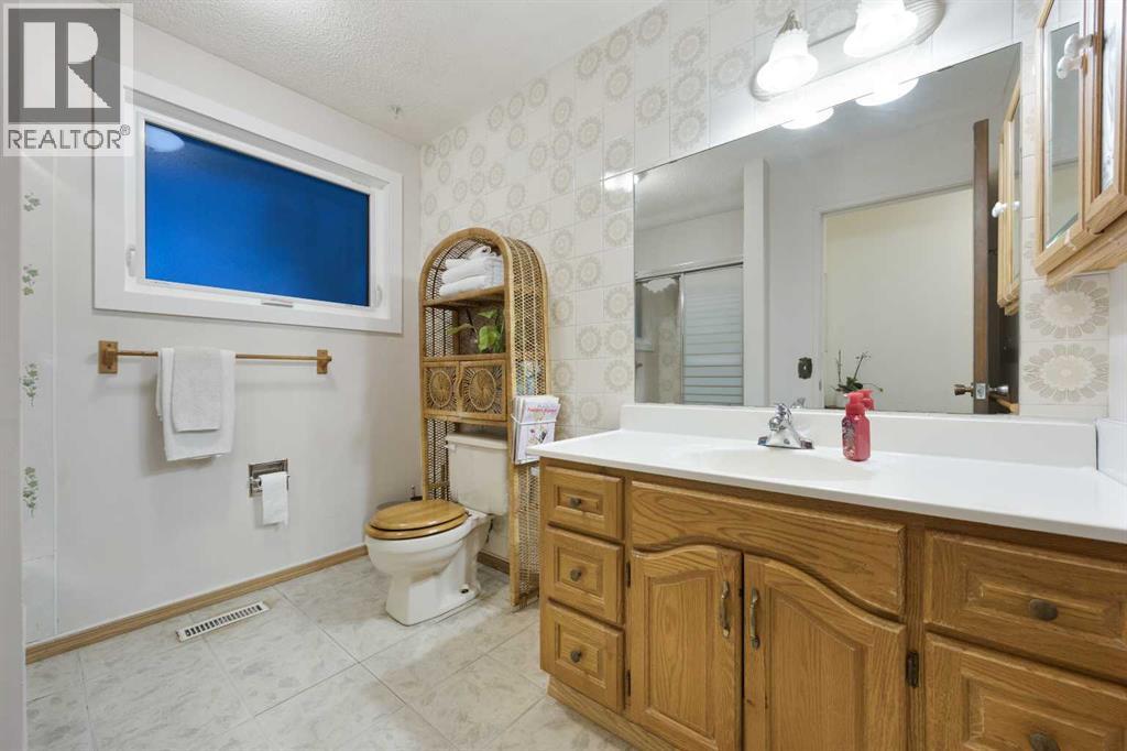 7035 Huntercrest Road NW - 19