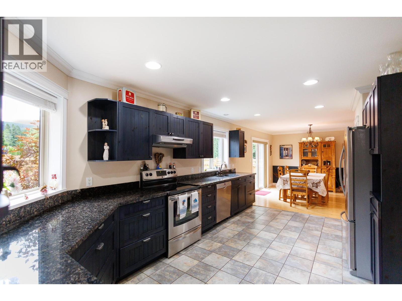 4028 MUNROE STREET - 10